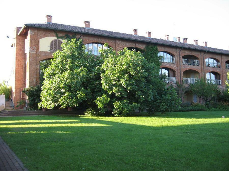 アルルーノ Cascina Radice Bed & Breakfast エクステリア 写真